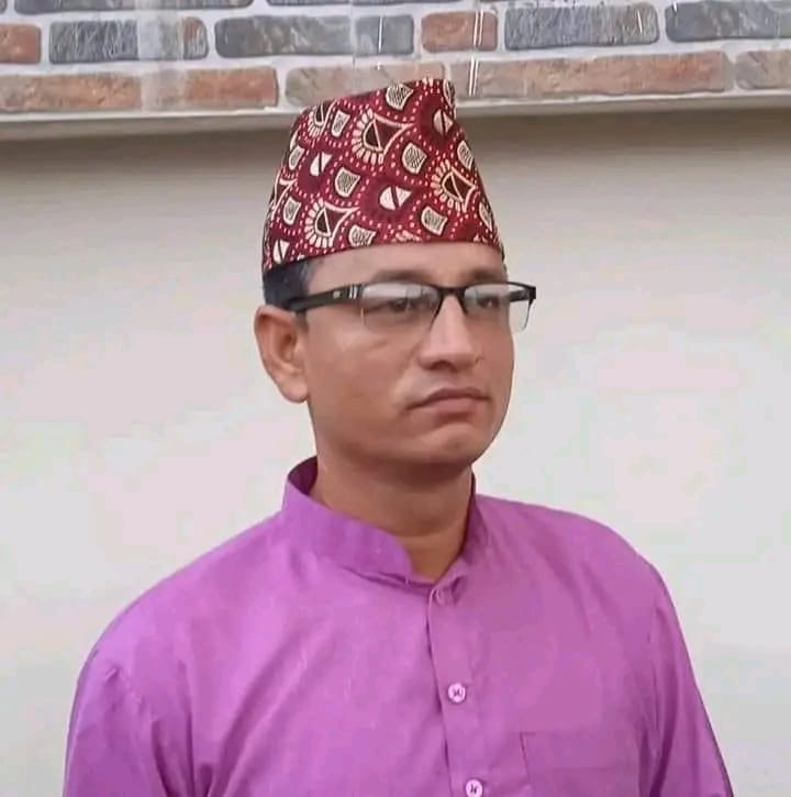 एमाले बैतडीका उपाध्यक्ष बमले जन्मदिनको अवसरमा पहिरो पीडितलाई सहयोग गरे 